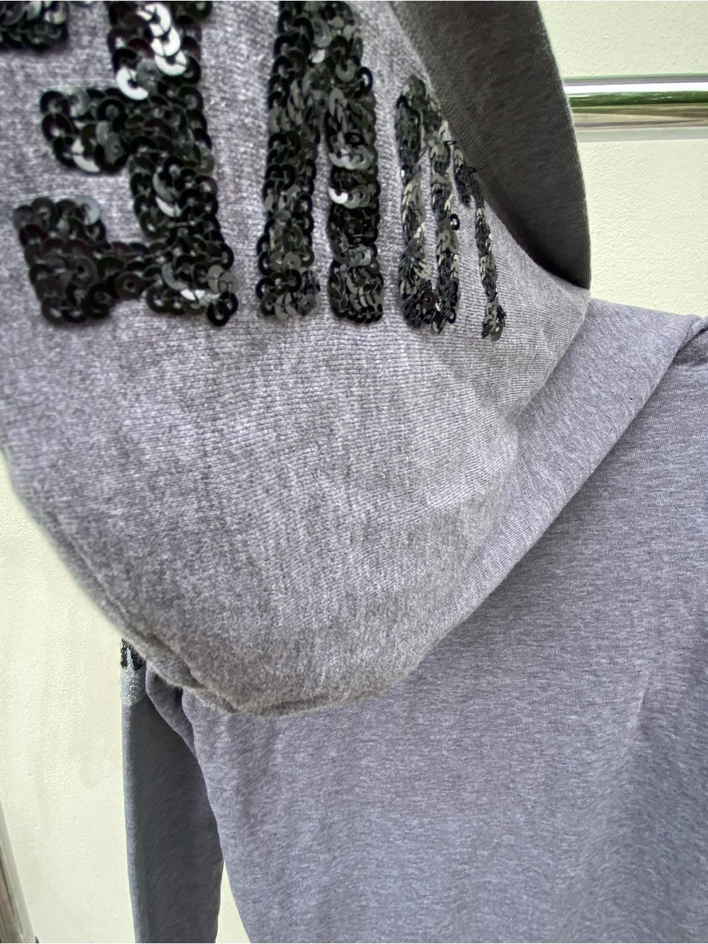 Y2K Victoria’s Secret Grey Love Pink Sequin Full Zip Hoodie Size XS - Picture 7 of 9